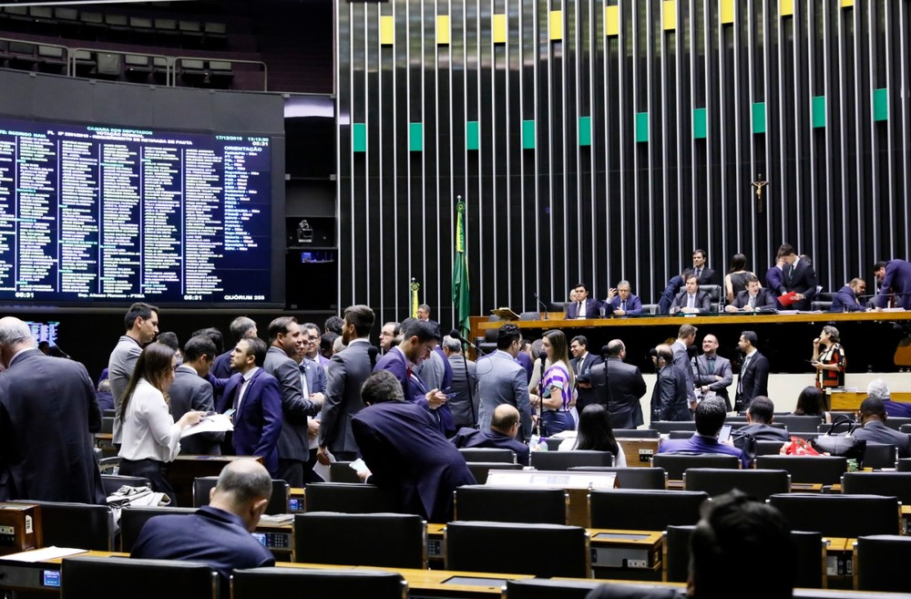 Câmara conclui aprovação de projeto que muda regras do Imposto Sobre Serviços
